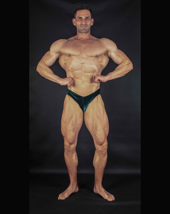 CSÍKOS ZÖLD BÁRSONY TESTÉPÍTŐ NADRÁG IFBB, NPC ( OLDALHOSSZ 5CM )